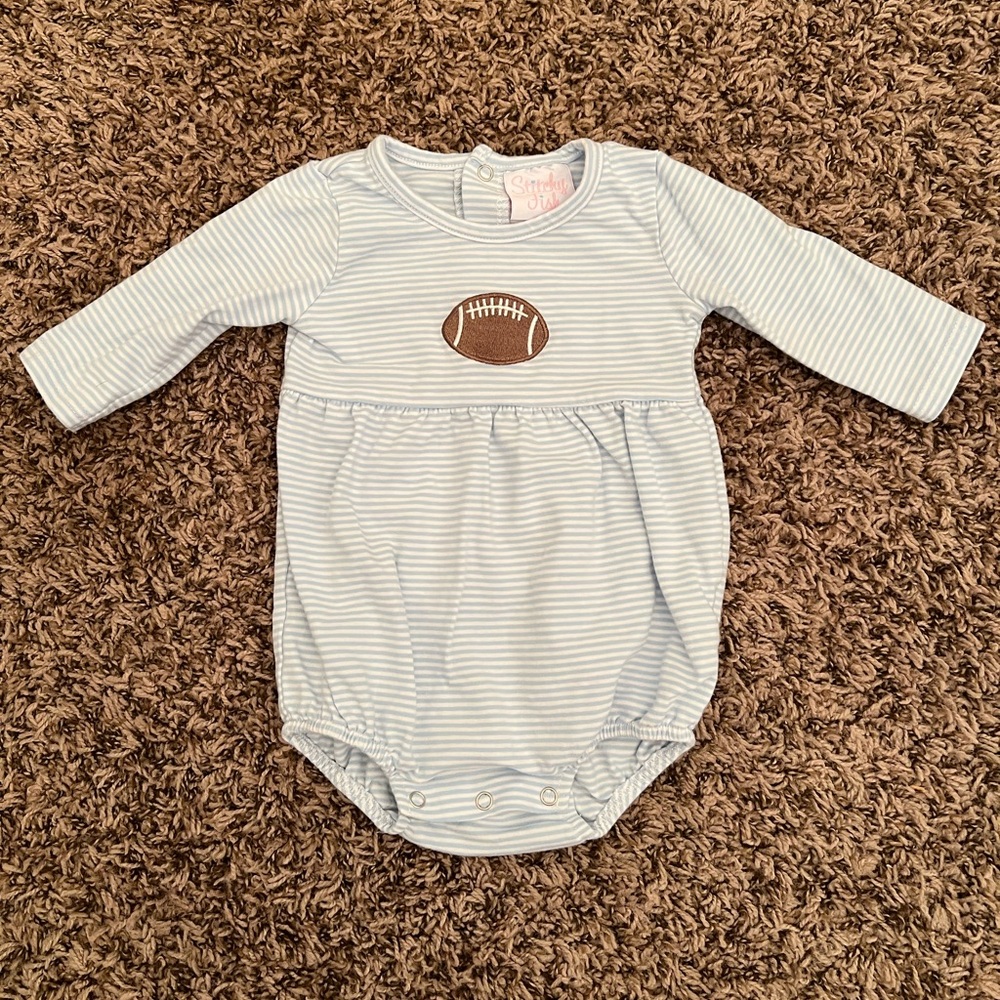 stitchy fish football appliqué bubble